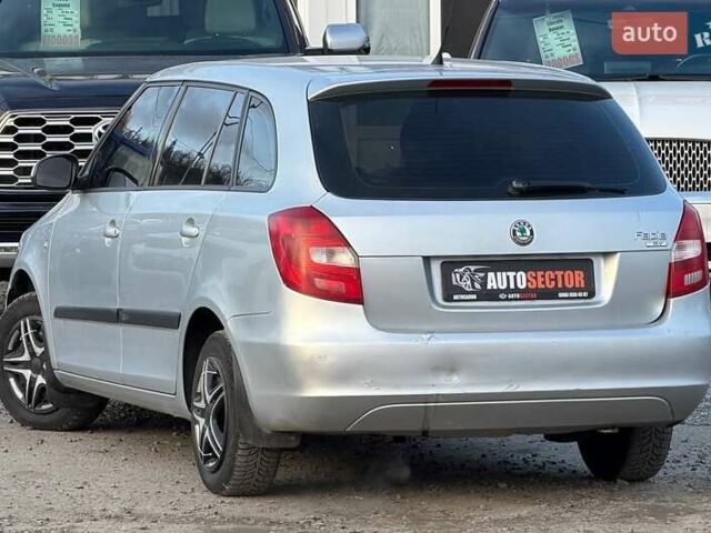 Серый Шкода Фабия, объемом двигателя 1.39 л и пробегом 330 тыс. км за 4600 $, фото 7 на Automoto.ua