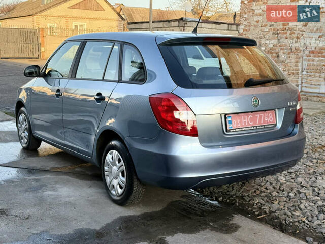 Сірий Шкода Фабія, об'ємом двигуна 1.2 л та пробігом 199 тис. км за 5000 $, фото 3 на Automoto.ua