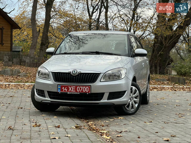 Шкода Фабия 2011 в Трускавце на Automoto.ua Серый Шкода Фабия, объемом двигателя 1.6 л и пробегом 242 тыс. км за 5950 $, фото 16 на Automoto.ua