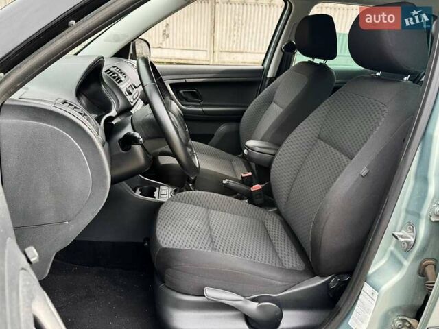 Сірий Шкода Фабія, об'ємом двигуна 1.2 л та пробігом 151 тис. км за 6700 $, фото 17 на Automoto.ua