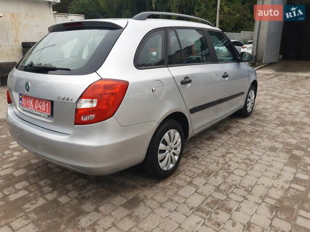 Серый Шкода Фабия, объемом двигателя 1.39 л и пробегом 181 тыс. км за 6350 $, фото 2 на Automoto.ua