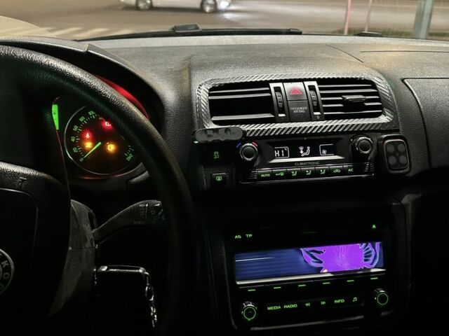 Серый Шкода Фабия, объемом двигателя 1.6 л и пробегом 400 тыс. км за 4500 $, фото 8 на Automoto.ua