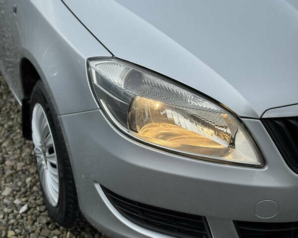 Сірий Шкода Фабія, об'ємом двигуна 1.6 л та пробігом 233 тис. км за 5500 $, фото 32 на Automoto.ua