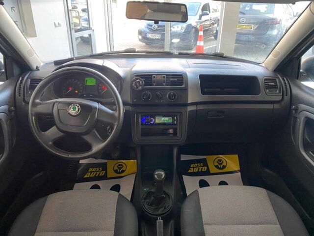 Серый Шкода Фабия, объемом двигателя 1.6 л и пробегом 296 тыс. км за 6000 $, фото 13 на Automoto.ua