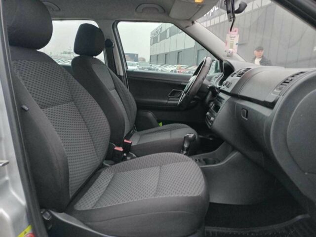 Серый Шкода Фабия, объемом двигателя 1.6 л и пробегом 304 тыс. км за 5490 $, фото 22 на Automoto.ua