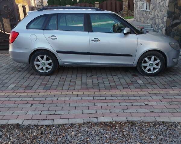 Сірий Шкода Фабія, об'ємом двигуна 1.6 л та пробігом 304 тис. км за 5200 $, фото 9 на Automoto.ua