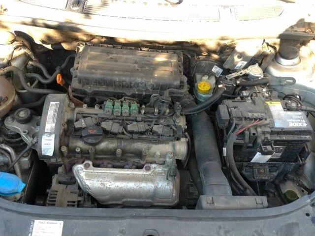 Серый Шкода Фабия, объемом двигателя 1.4 л и пробегом 218 тыс. км за 5000 $, фото 20 на Automoto.ua