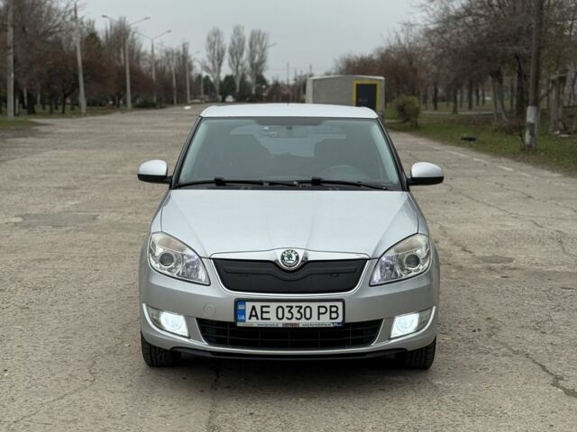 Сірий Шкода Фабія, об'ємом двигуна 1.2 л та пробігом 201 тис. км за 5500 $, фото 1 на Automoto.ua