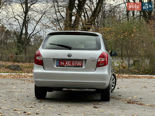 Шкода Фабия 2011 в Трускавце на Automoto.ua Серый Шкода Фабия, объемом двигателя 1.6 л и пробегом 242 тыс. км за 5950 $, фото 32 на Automoto.ua