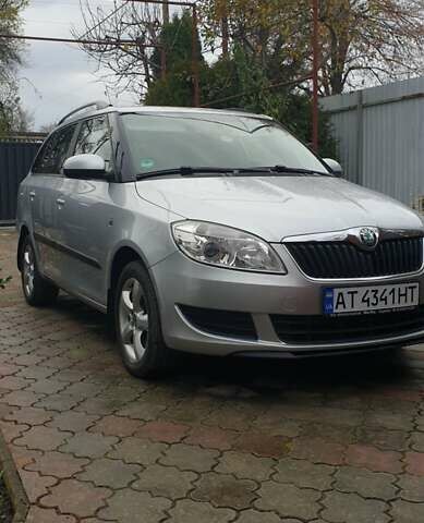 Серый Шкода Фабия, объемом двигателя 1.6 л и пробегом 205 тыс. км за 6650 $, фото 2 на Automoto.ua