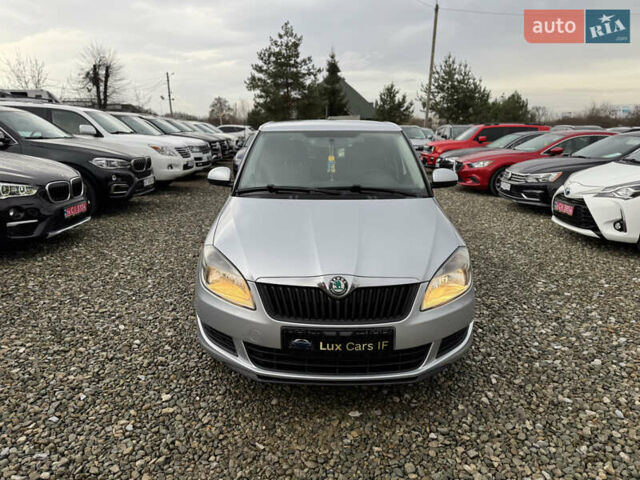 Сірий Шкода Фабія, об'ємом двигуна 1.6 л та пробігом 233 тис. км за 5500 $, фото 4 на Automoto.ua