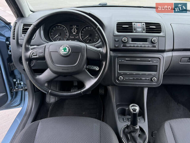 Серый Шкода Фабия, объемом двигателя 1.6 л и пробегом 204 тыс. км за 7950 $, фото 54 на Automoto.ua