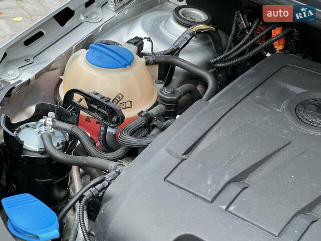 Шкода Фабия 2011 в Трускавце на Automoto.ua Серый Шкода Фабия, объемом двигателя 1.6 л и пробегом 242 тыс. км за 5950 $, фото 111 на Automoto.ua