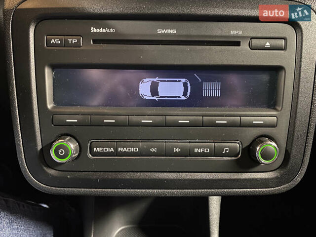 Серый Шкода Фабия, объемом двигателя 1.2 л и пробегом 185 тыс. км за 6000 $, фото 16 на Automoto.ua