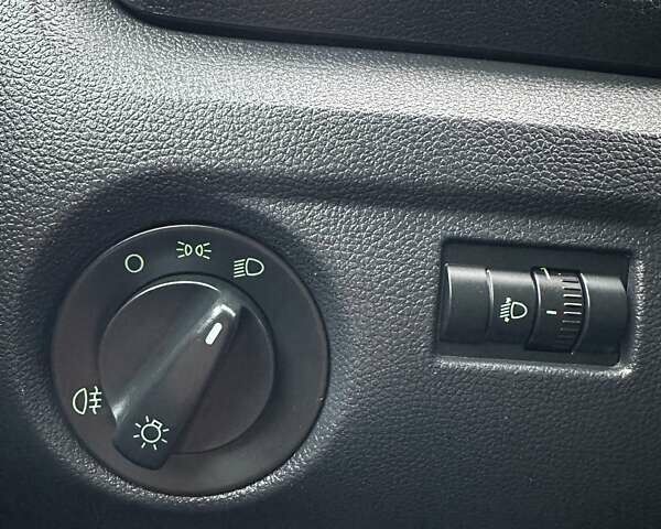 Сірий Шкода Фабія, об'ємом двигуна 1.2 л та пробігом 199 тис. км за 5700 $, фото 26 на Automoto.ua