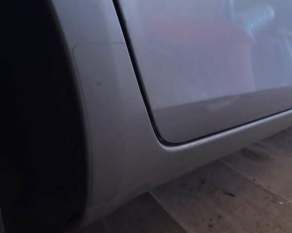 Сірий Шкода Фабія, об'ємом двигуна 1.39 л та пробігом 181 тис. км за 6350 $, фото 23 на Automoto.ua