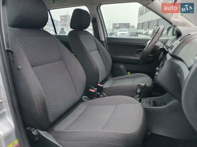 Серый Шкода Фабия, объемом двигателя 1.6 л и пробегом 304 тыс. км за 5490 $, фото 24 на Automoto.ua