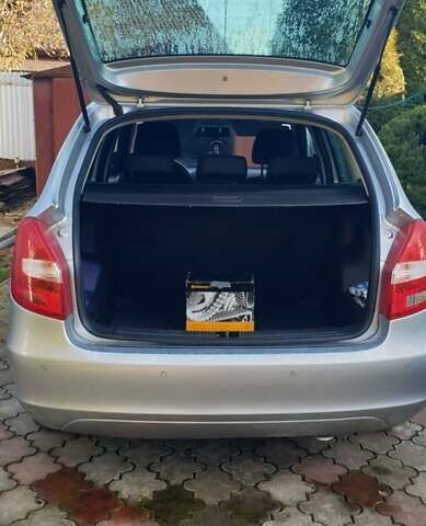 Серый Шкода Фабия, объемом двигателя 1.6 л и пробегом 205 тыс. км за 6650 $, фото 8 на Automoto.ua