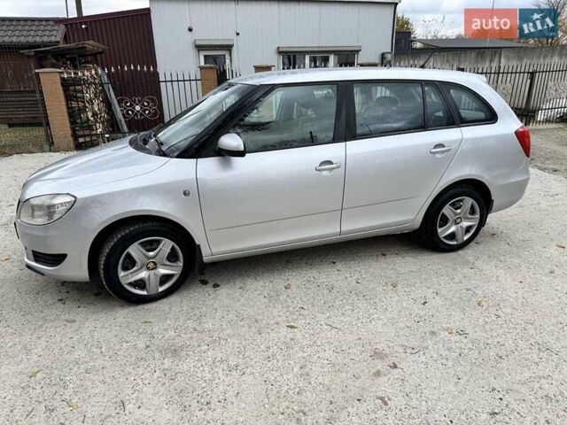 Шкода Фабия 2011 в Стрые на Automoto.ua Серый Шкода Фабия, объемом двигателя 1.6 л и пробегом 291 тыс. км за 5500 $, фото 8 на Automoto.ua