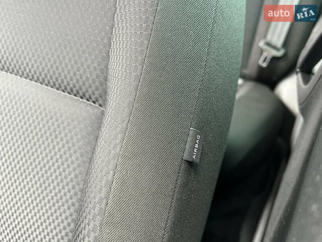Серый Шкода Фабия, объемом двигателя 1.6 л и пробегом 204 тыс. км за 7950 $, фото 57 на Automoto.ua