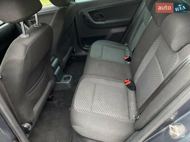 Серый Шкода Фабия, объемом двигателя 1.2 л и пробегом 185 тыс. км за 6000 $, фото 13 на Automoto.ua