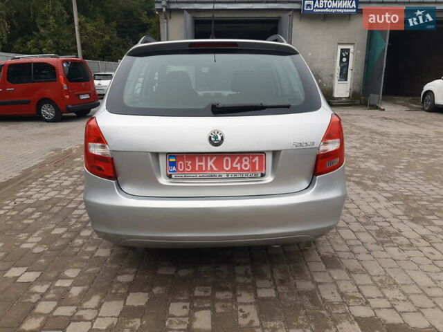 Серый Шкода Фабия, объемом двигателя 1.39 л и пробегом 181 тыс. км за 6350 $, фото 7 на Automoto.ua