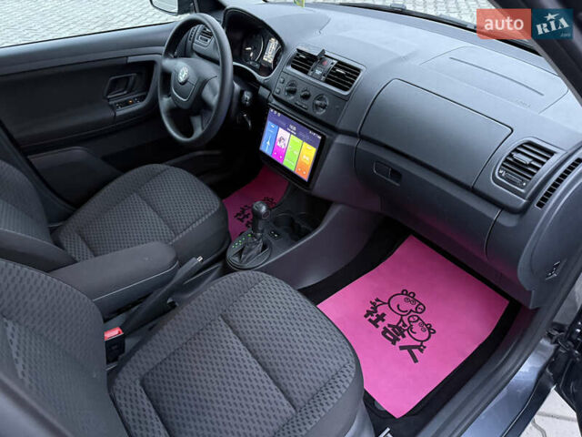 Серый Шкода Фабия, объемом двигателя 1.2 л и пробегом 161 тыс. км за 6600 $, фото 14 на Automoto.ua