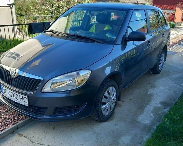 Сірий Шкода Фабія, об'ємом двигуна 1.6 л та пробігом 274 тис. км за 5200 $, фото 3 на Automoto.ua