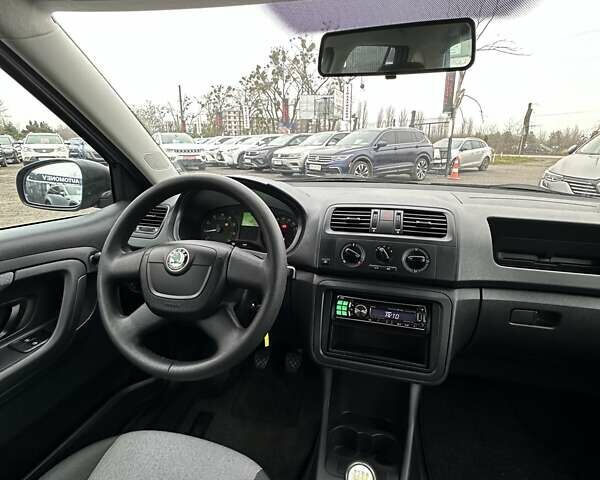 Сірий Шкода Фабія, об'ємом двигуна 1.2 л та пробігом 199 тис. км за 5700 $, фото 22 на Automoto.ua