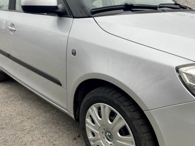 Серый Шкода Фабия, объемом двигателя 1.4 л и пробегом 195 тыс. км за 6200 $, фото 21 на Automoto.ua