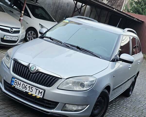 Сірий Шкода Фабія, об'ємом двигуна 1.6 л та пробігом 265 тис. км за 4650 $, фото 2 на Automoto.ua