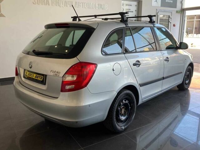 Серый Шкода Фабия, объемом двигателя 1.6 л и пробегом 296 тыс. км за 6000 $, фото 6 на Automoto.ua