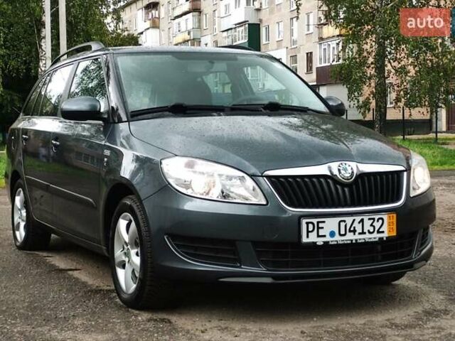 Сірий Шкода Фабія, об'ємом двигуна 1.4 л та пробігом 192 тис. км за 7800 $, фото 2 на Automoto.ua