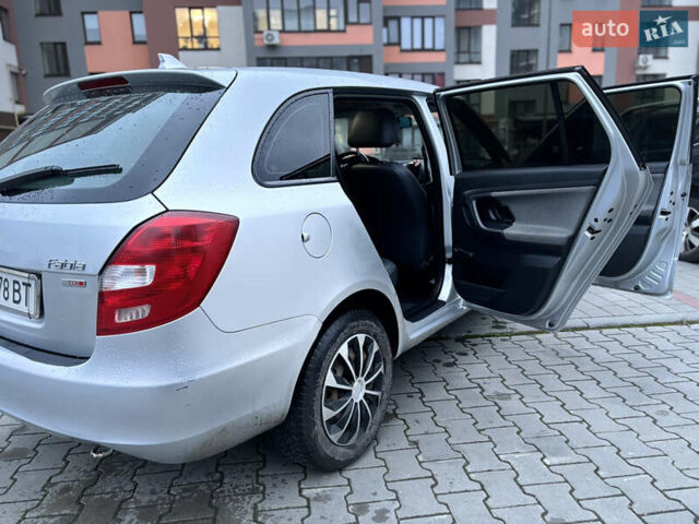 Серый Шкода Фабия, объемом двигателя 1.6 л и пробегом 259 тыс. км за 6200 $, фото 21 на Automoto.ua