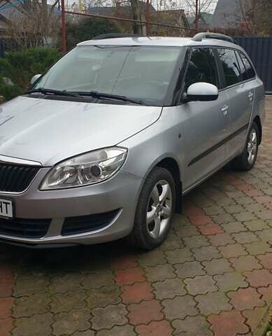 Серый Шкода Фабия, объемом двигателя 1.6 л и пробегом 205 тыс. км за 6650 $, фото 1 на Automoto.ua