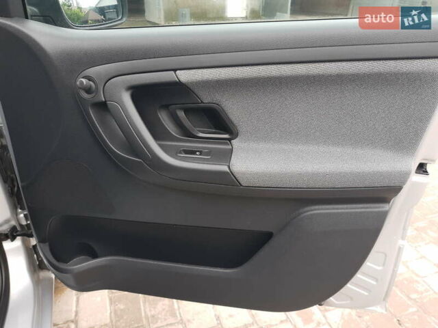 Сірий Шкода Фабія, об'ємом двигуна 1.39 л та пробігом 181 тис. км за 6350 $, фото 11 на Automoto.ua