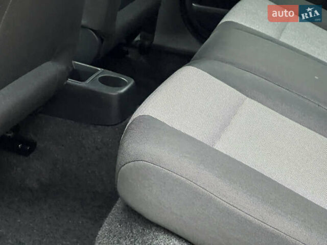 Шкода Фабия 2011 в Трускавце на Automoto.ua Серый Шкода Фабия, объемом двигателя 1.6 л и пробегом 242 тыс. км за 5950 $, фото 88 на Automoto.ua