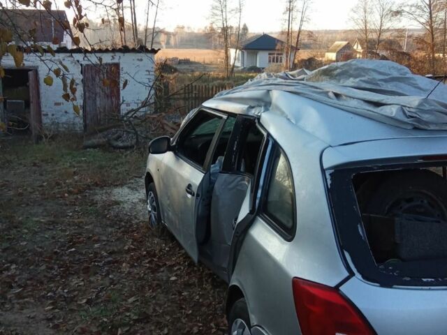 Серый Шкода Фабия, объемом двигателя 1.2 л и пробегом 300 тыс. км за 1500 $, фото 5 на Automoto.ua