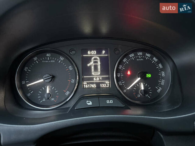 Серый Шкода Фабия, объемом двигателя 1.2 л и пробегом 161 тыс. км за 6600 $, фото 20 на Automoto.ua