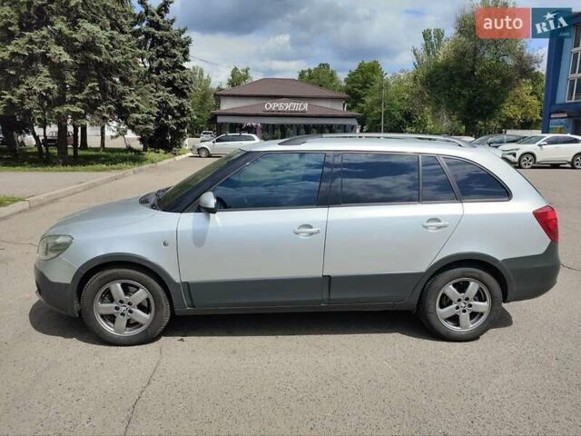 Серый Шкода Фабия, объемом двигателя 1.6 л и пробегом 227 тыс. км за 7500 $, фото 2 на Automoto.ua