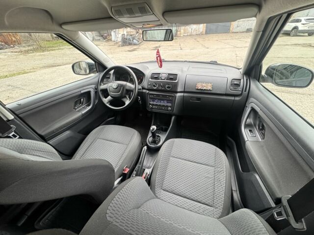 Сірий Шкода Фабія, об'ємом двигуна 1.2 л та пробігом 205 тис. км за 4900 $, фото 21 на Automoto.ua