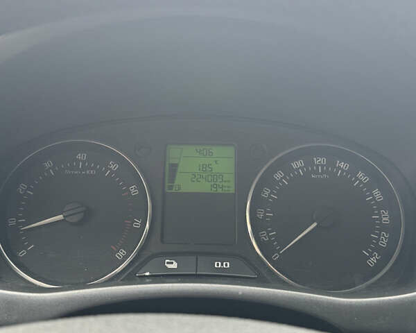 Сірий Шкода Фабія, об'ємом двигуна 1.39 л та пробігом 224 тис. км за 5250 $, фото 10 на Automoto.ua