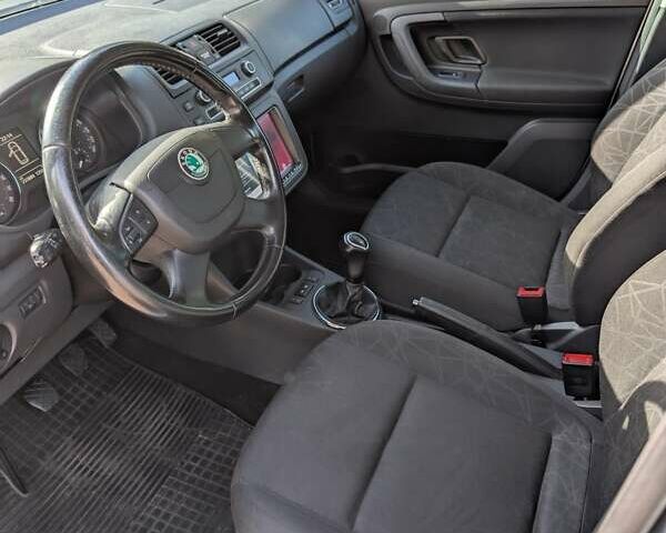 Сірий Шкода Фабія, об'ємом двигуна 1.6 л та пробігом 233 тис. км за 6000 $, фото 9 на Automoto.ua