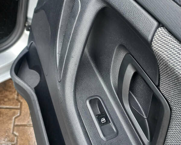 Сірий Шкода Фабія, об'ємом двигуна 1.6 л та пробігом 245 тис. км за 6500 $, фото 20 на Automoto.ua