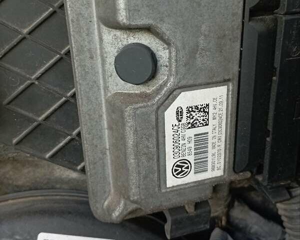 Серый Шкода Фабия, объемом двигателя 1.39 л и пробегом 160 тыс. км за 4700 $, фото 7 на Automoto.ua