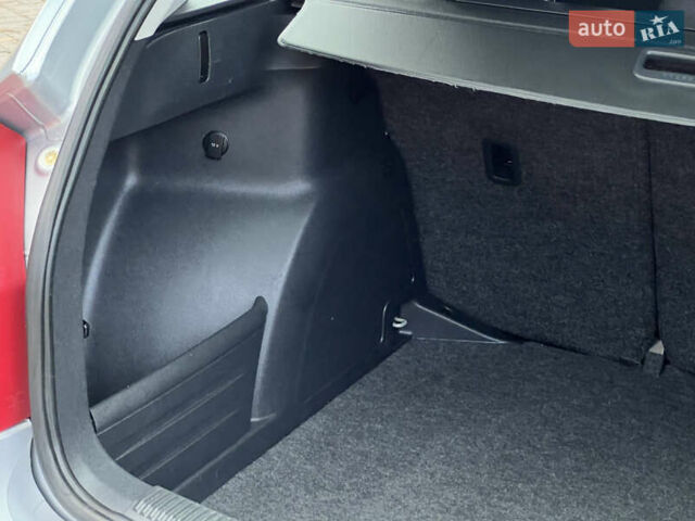 Шкода Фабия 2011 в Трускавце на Automoto.ua Серый Шкода Фабия, объемом двигателя 1.6 л и пробегом 242 тыс. км за 5950 $, фото 102 на Automoto.ua