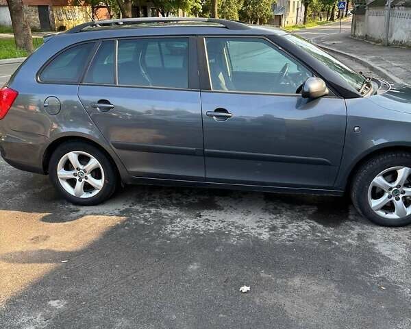 Сірий Шкода Фабія, об'ємом двигуна 1.2 л та пробігом 258 тис. км за 6999 $, фото 31 на Automoto.ua