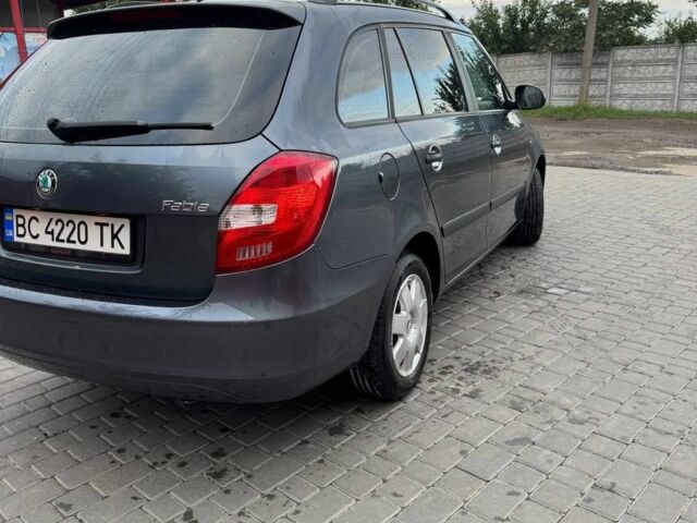 Серый Шкода Фабия, объемом двигателя 1.6 л и пробегом 240 тыс. км за 6300 $, фото 5 на Automoto.ua