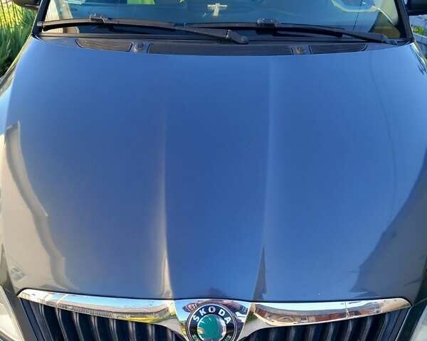 Сірий Шкода Фабія, об'ємом двигуна 1.6 л та пробігом 274 тис. км за 5200 $, фото 1 на Automoto.ua