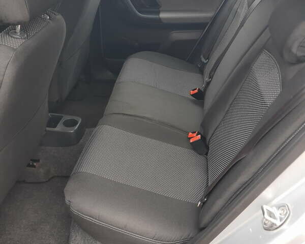 Серый Шкода Фабия, объемом двигателя 1.39 л и пробегом 181 тыс. км за 6350 $, фото 10 на Automoto.ua